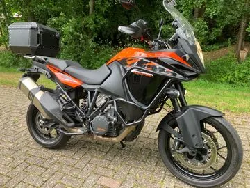 KTM 1090 Adventure (2018) — foto 1
