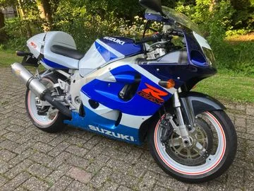 Suzuki GSX-R750 (1999) — foto 1