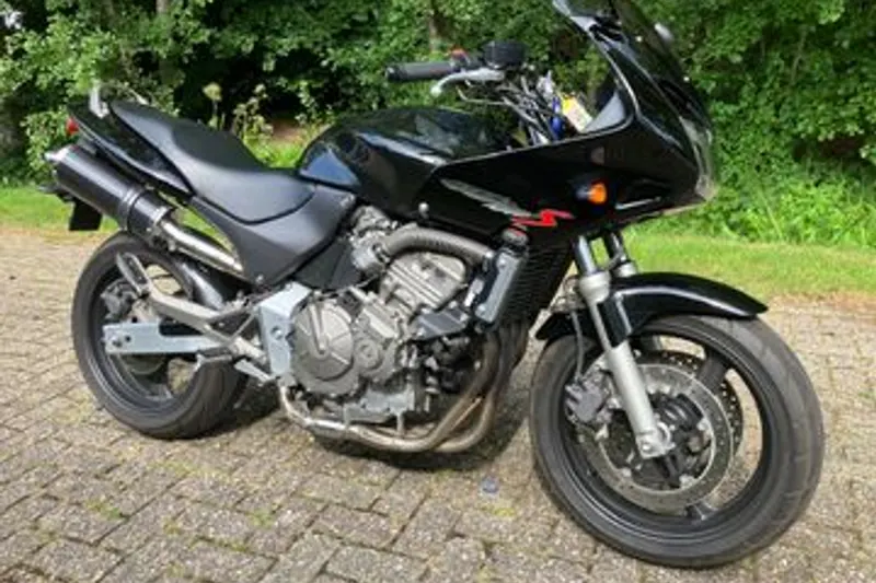 Honda CB600F (2002)
