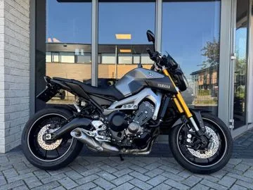 Yamaha MT-09 (2014) — foto 1