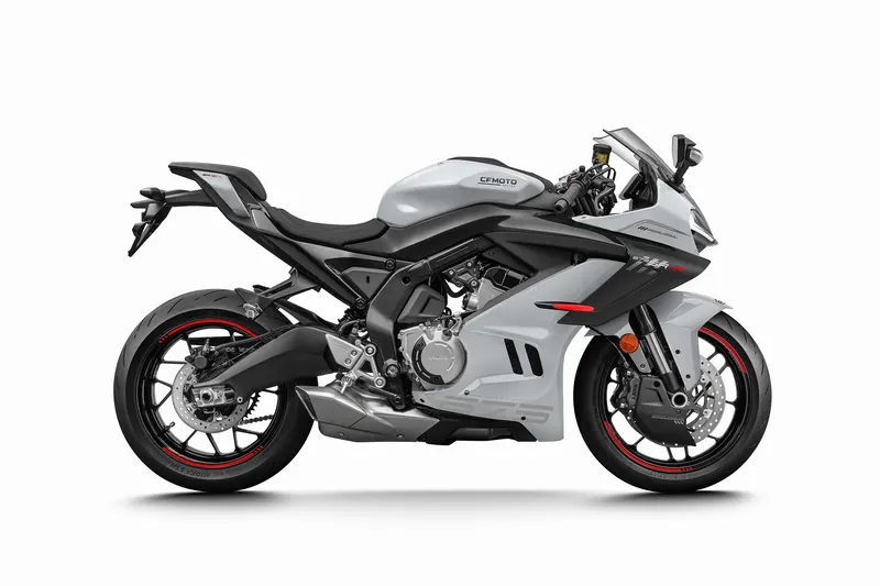 CFMoto 675SR-R (2026)