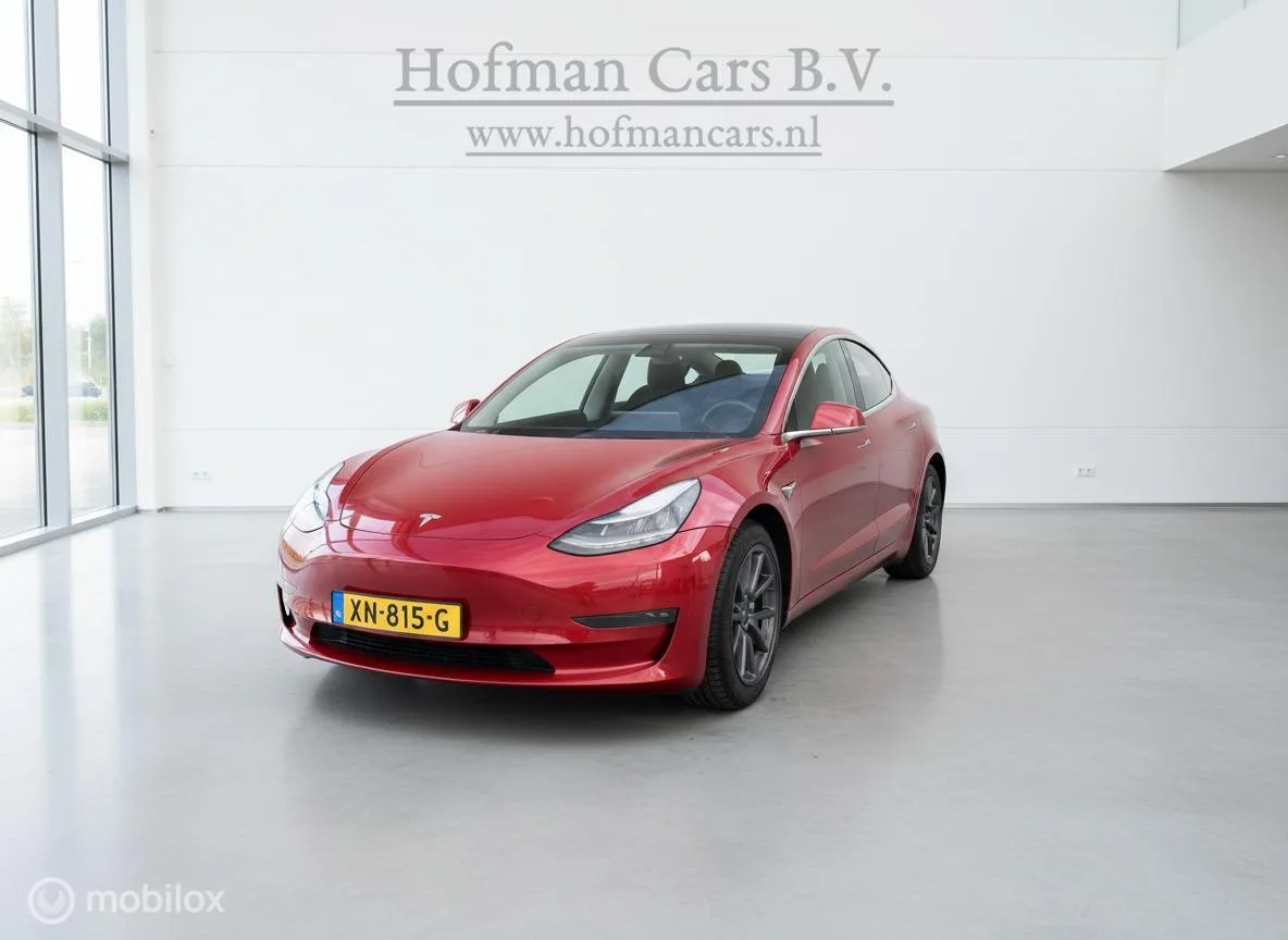 Tesla Model 3 (2019) — foto 1