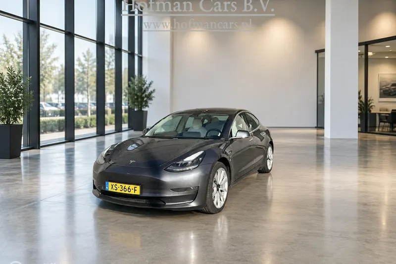 Tesla Model 3 (2019)