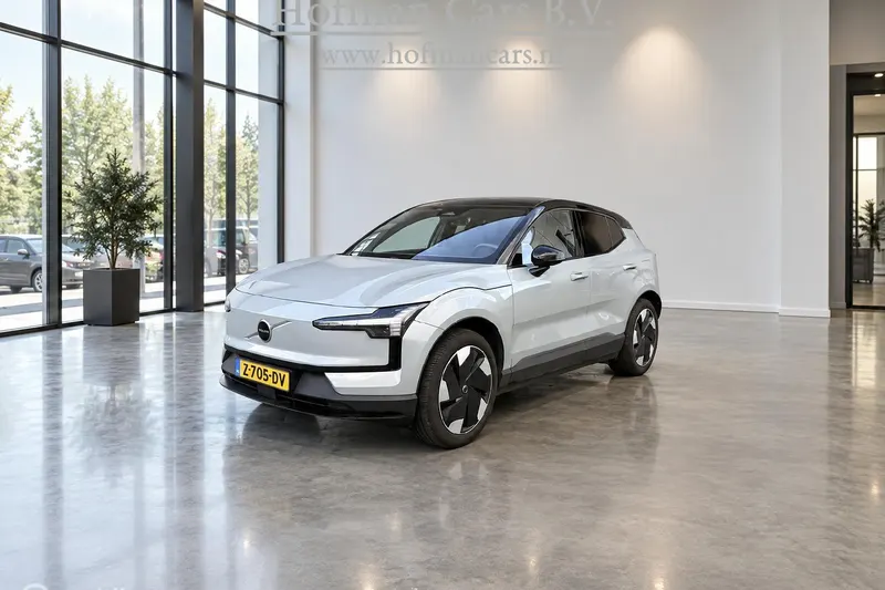 Volvo EX30 (2024)