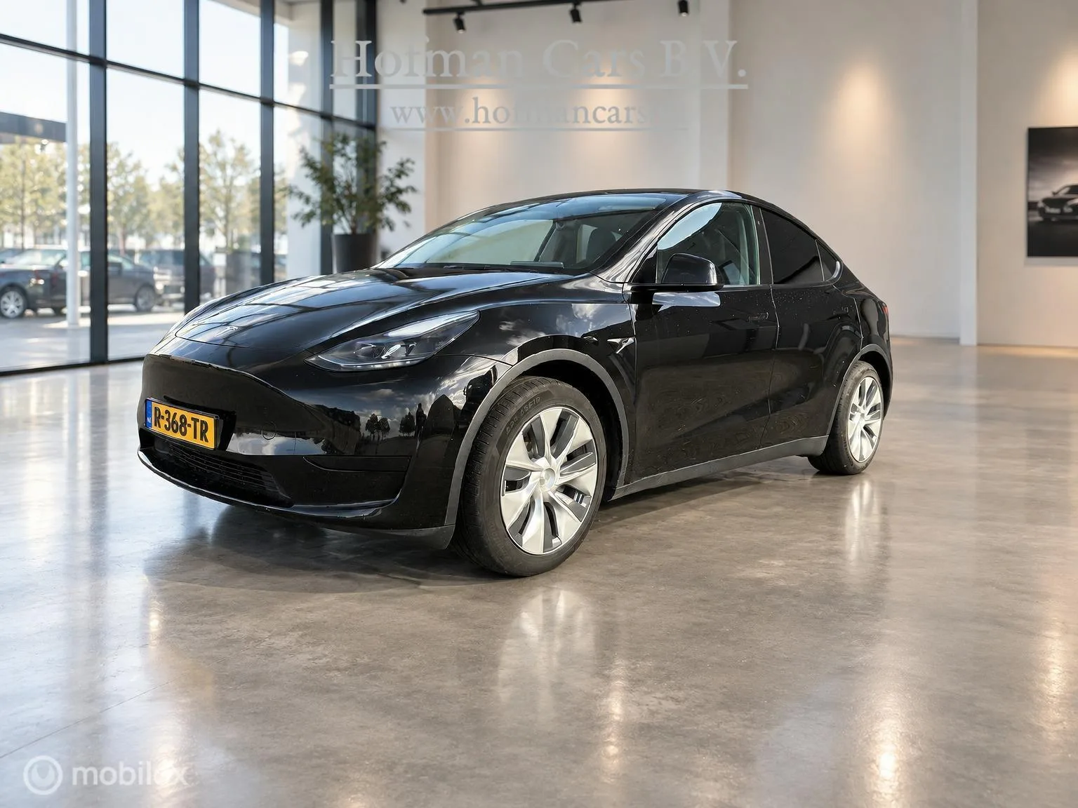 Tesla Model Y (2022) — foto 1