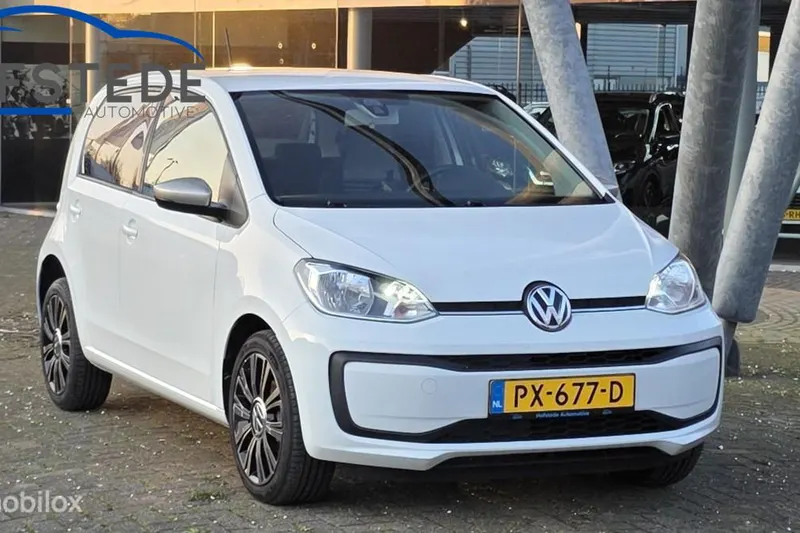 Volkswagen Up! (2017)
