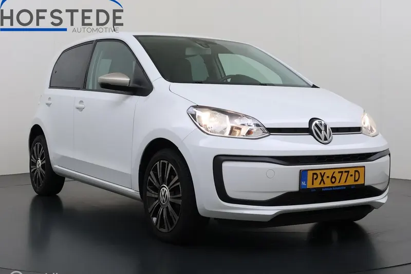 Volkswagen Up! (2017)