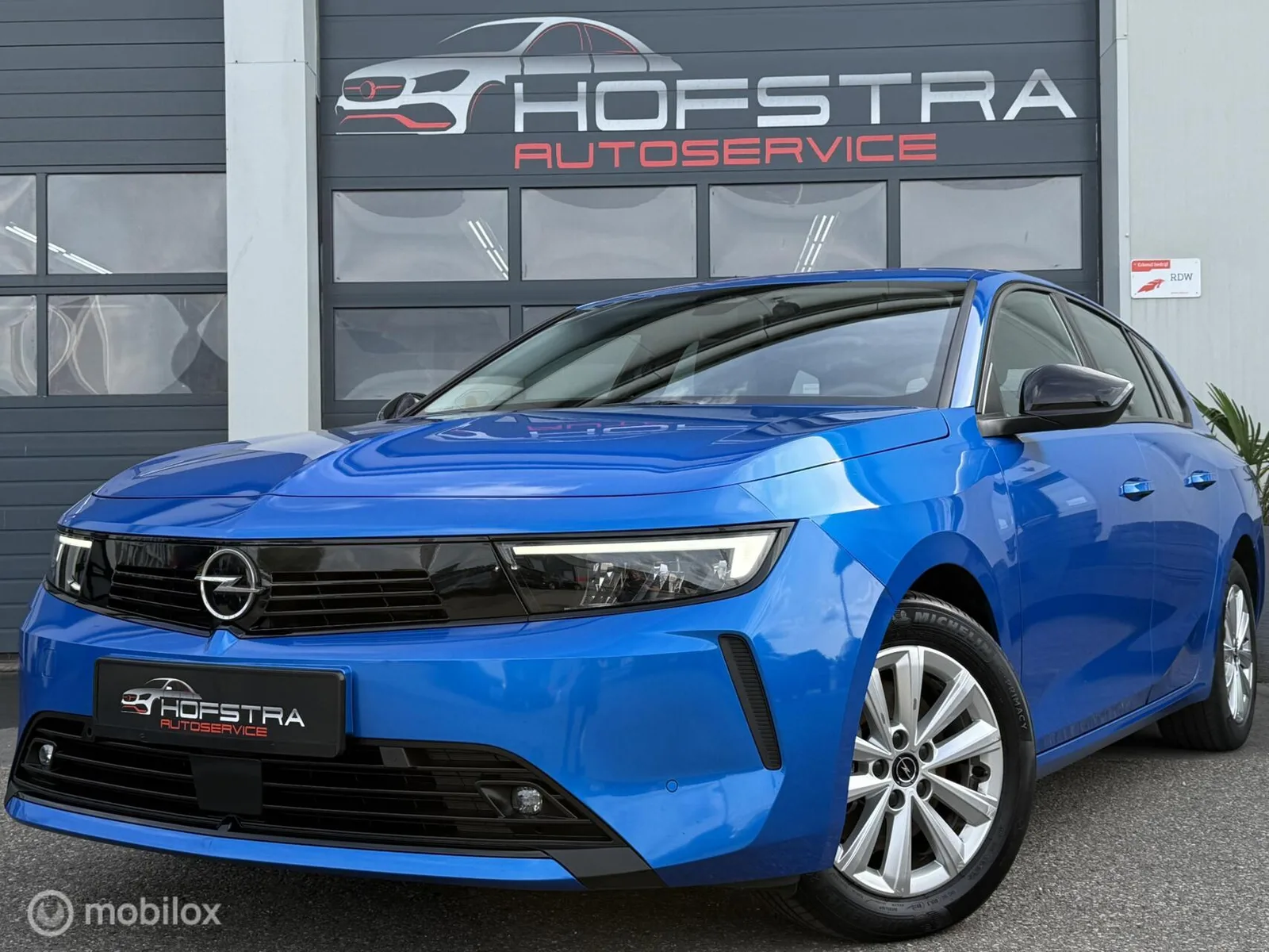 Opel Astra (2023) — foto 1