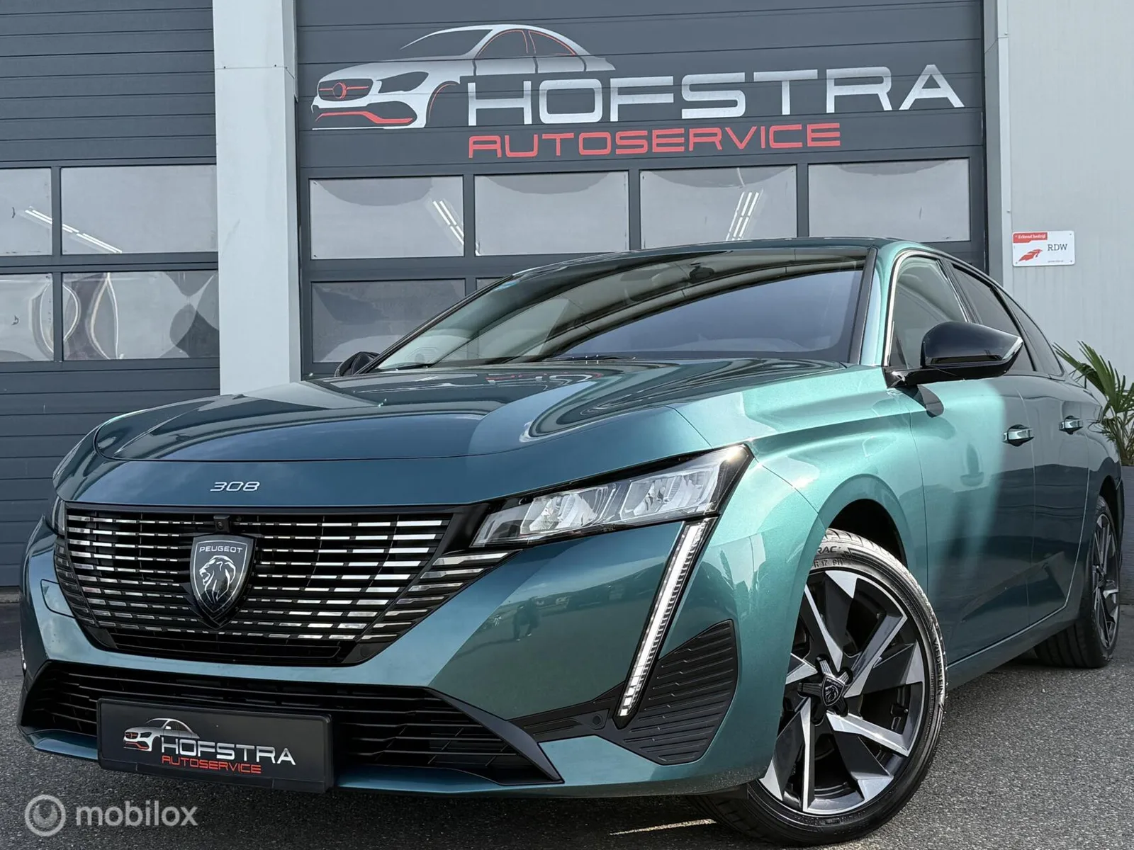 Peugeot 308 (2022) — foto 1