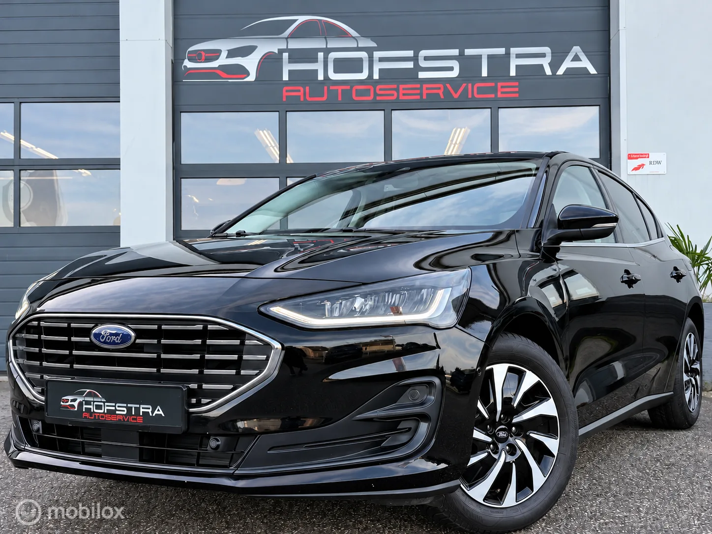Ford Focus (2022) — foto 1