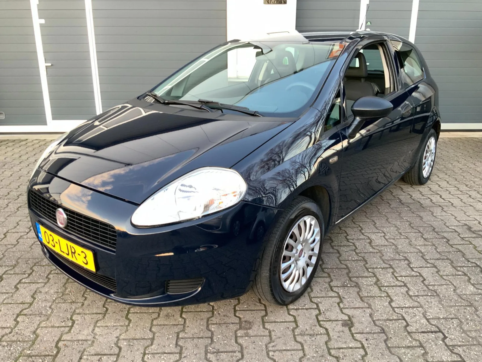 Fiat Grande Punto (2010) — foto 1