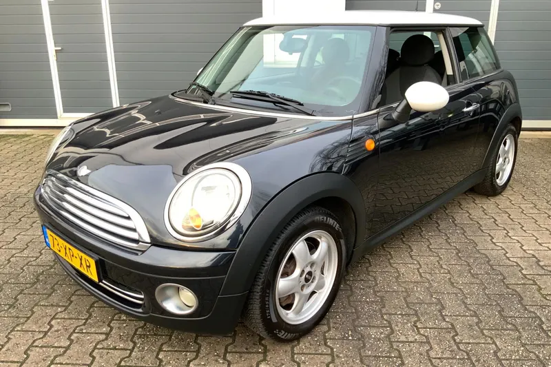 MINI Cooper (2007)