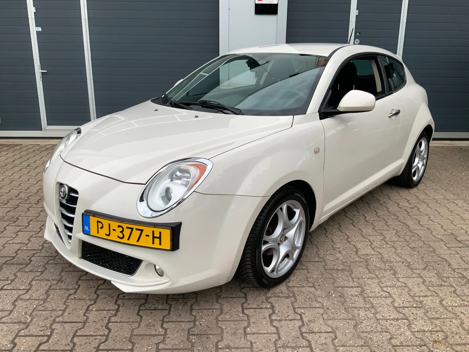 Alfa Romeo Mito (2009) — foto 1