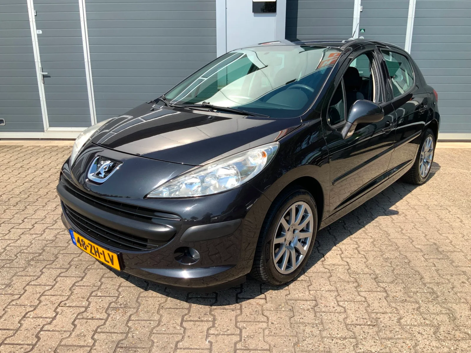 Peugeot 207 (2008) — foto 1