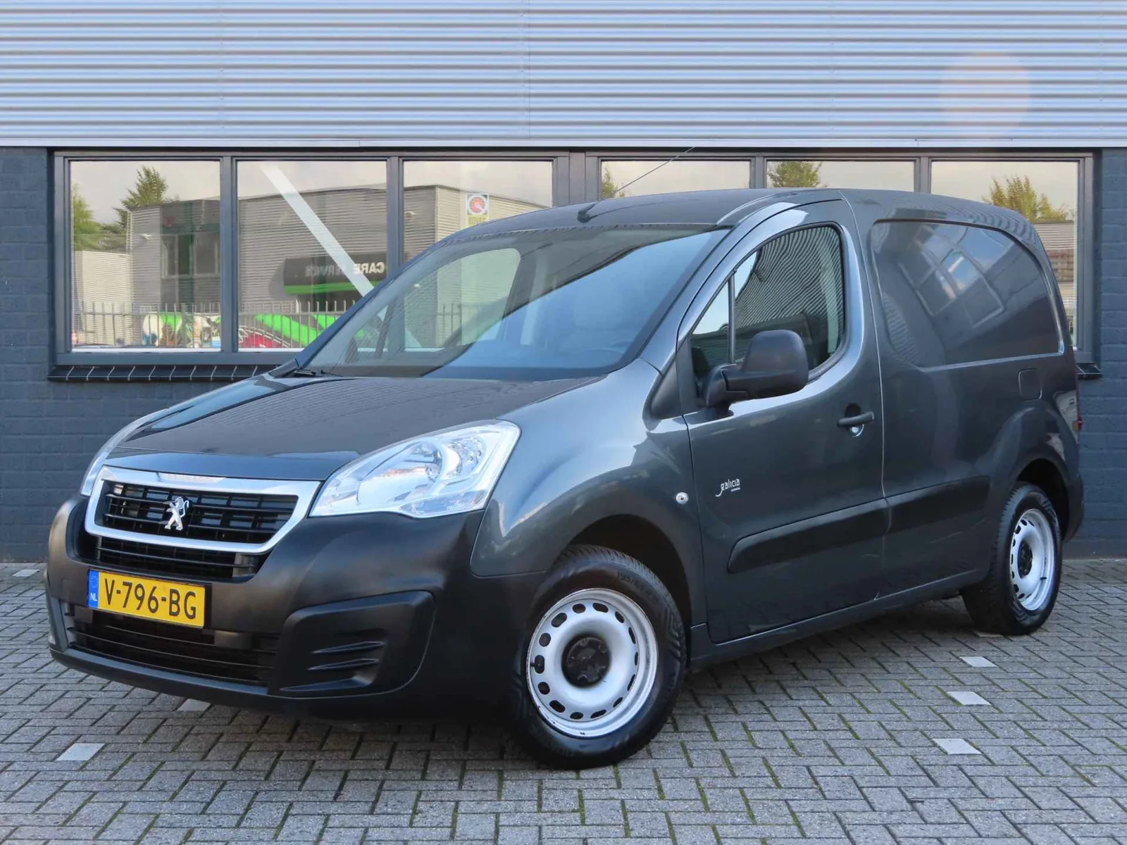 Peugeot Partner (2016) — foto 1