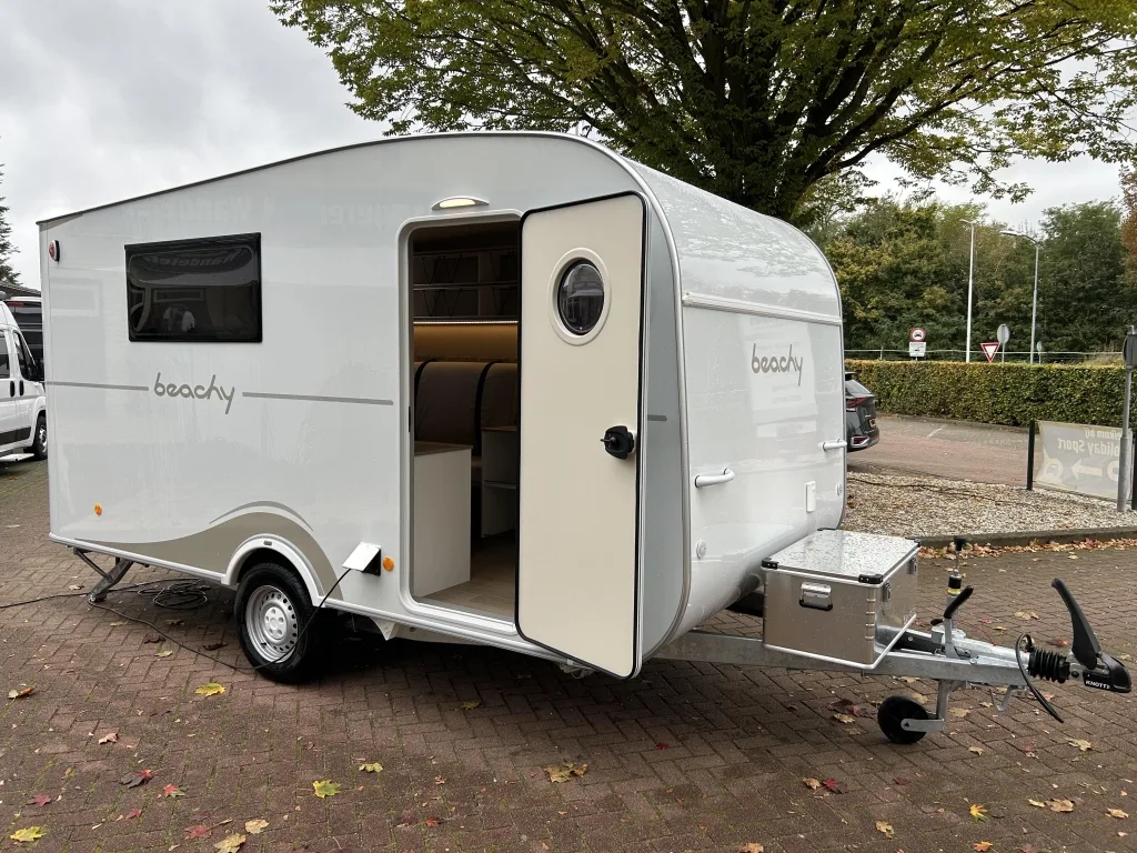 Hobby Beachy (2025) — foto 1