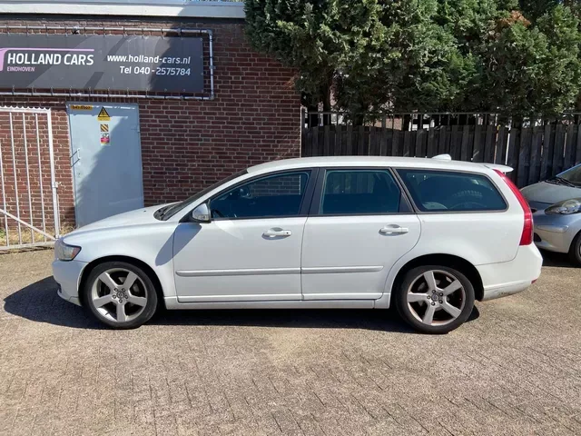 Volvo V50 (2011) — foto 1