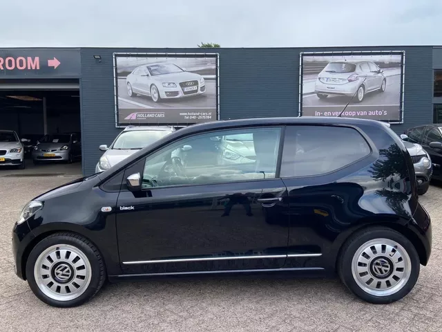 Volkswagen Up! (2012) — foto 1