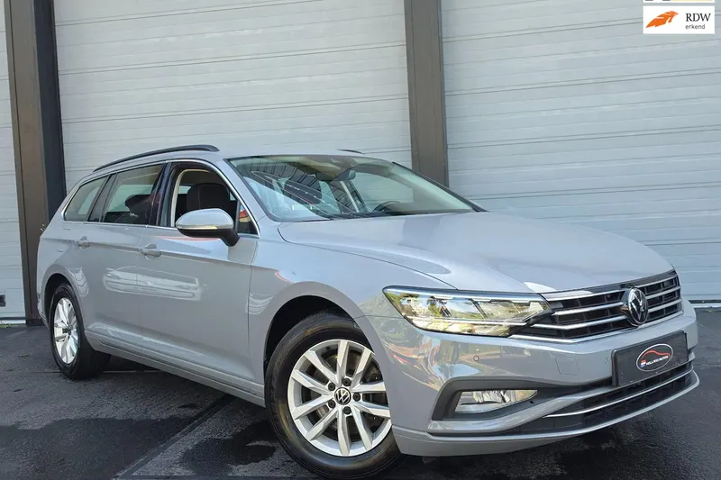 Volkswagen Passat (2023)