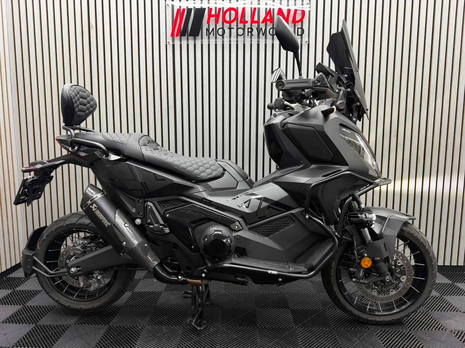 Honda X-ADV 750 (2024) — foto 1