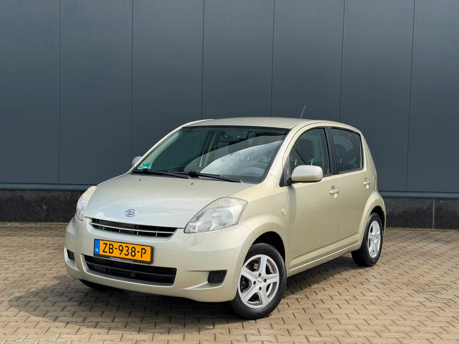 Daihatsu Sirion 2 (2010) — foto 1
