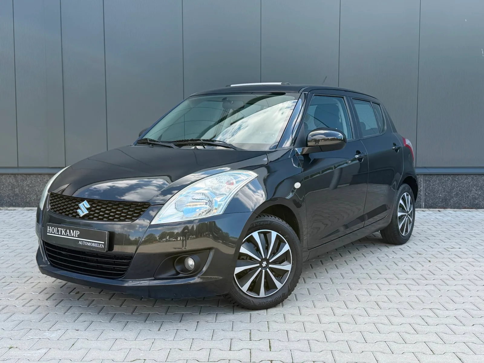 Suzuki Swift (2011) — foto 1