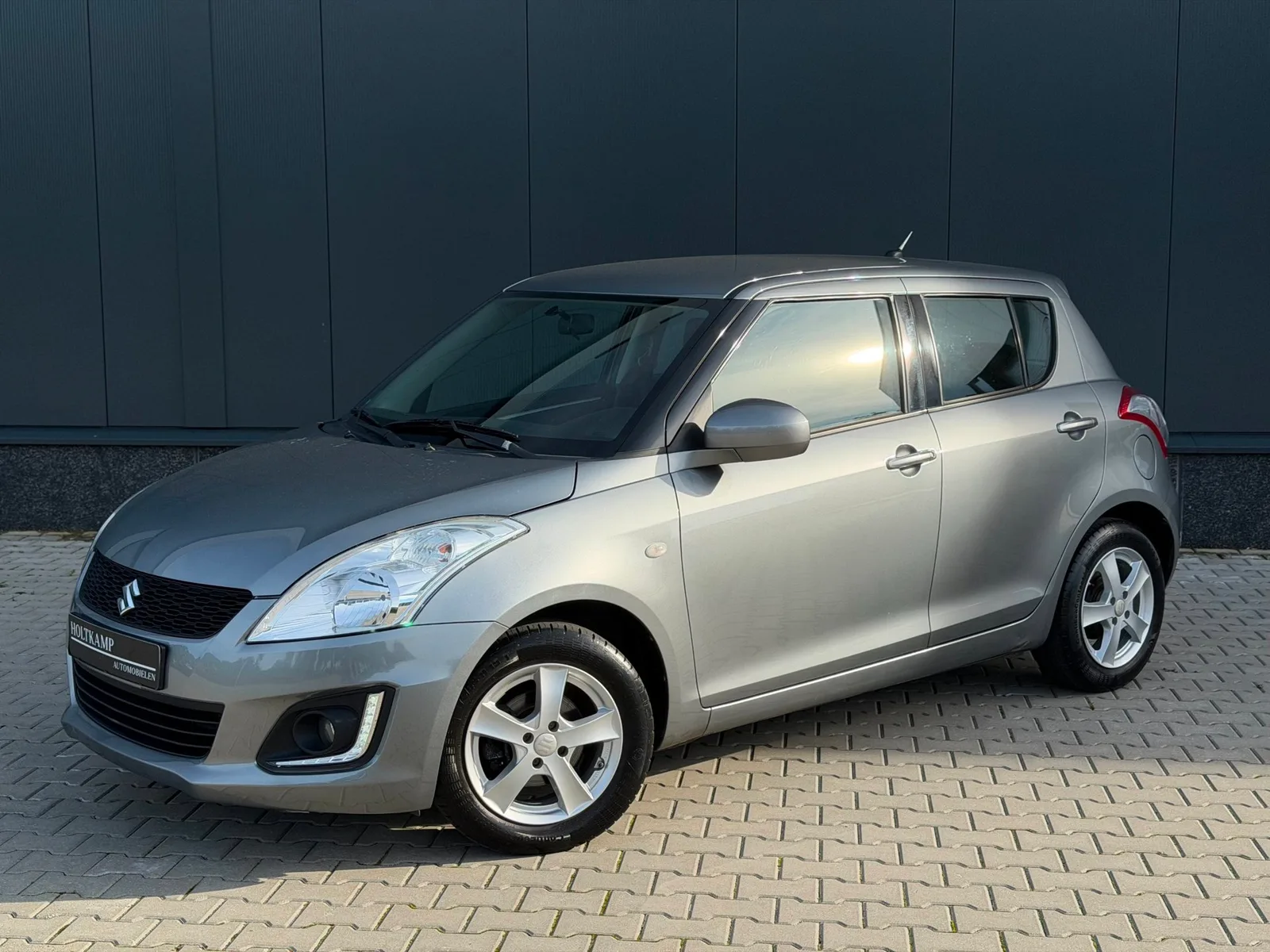 Suzuki Swift (2016) — foto 1