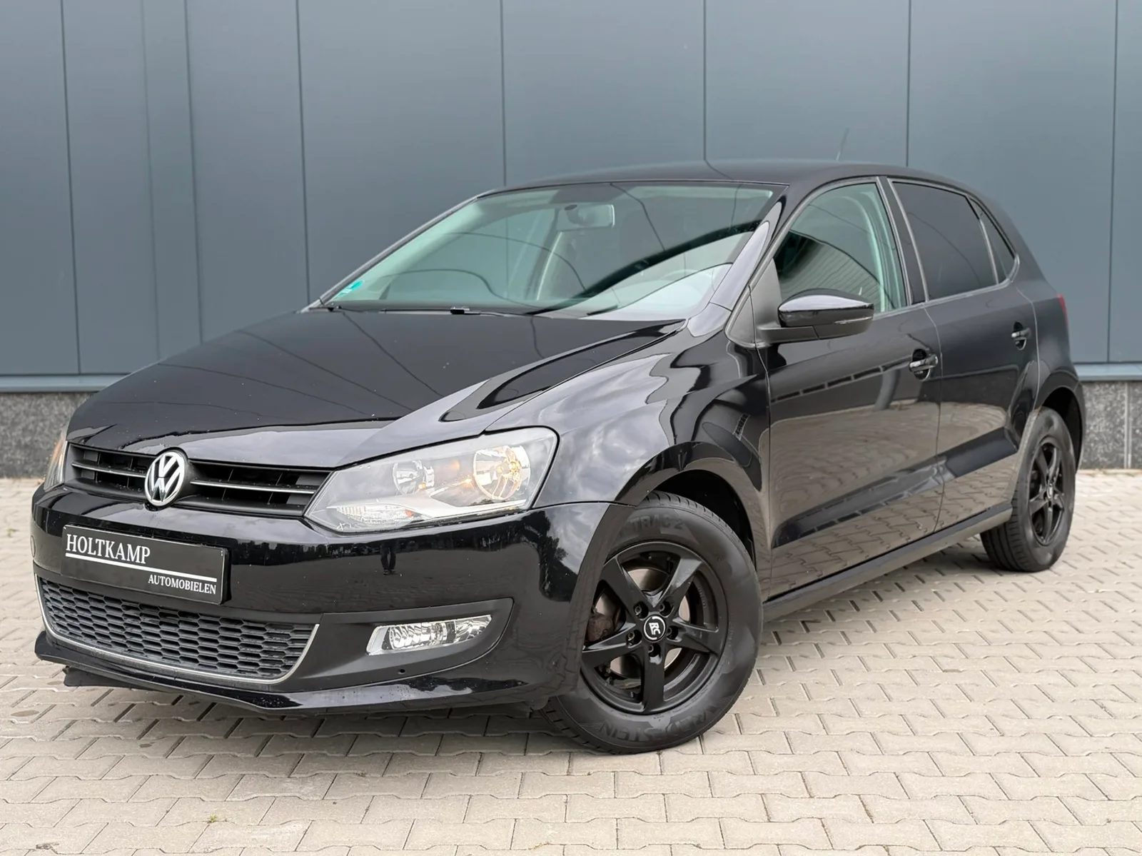 Volkswagen Polo (2010) — foto 1