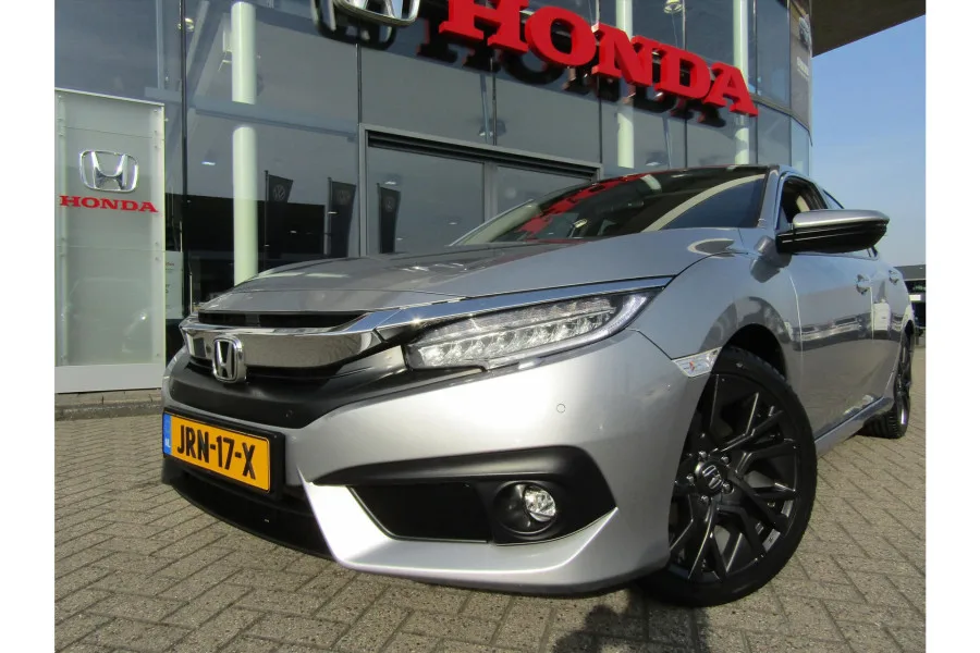 Honda Civic (2018) — foto 1