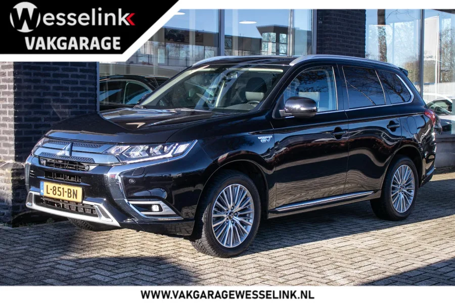 Mitsubishi Outlander (2021) — foto 1