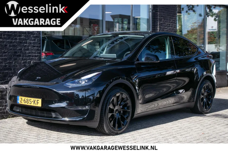Tesla Model Y (2024) — foto 1