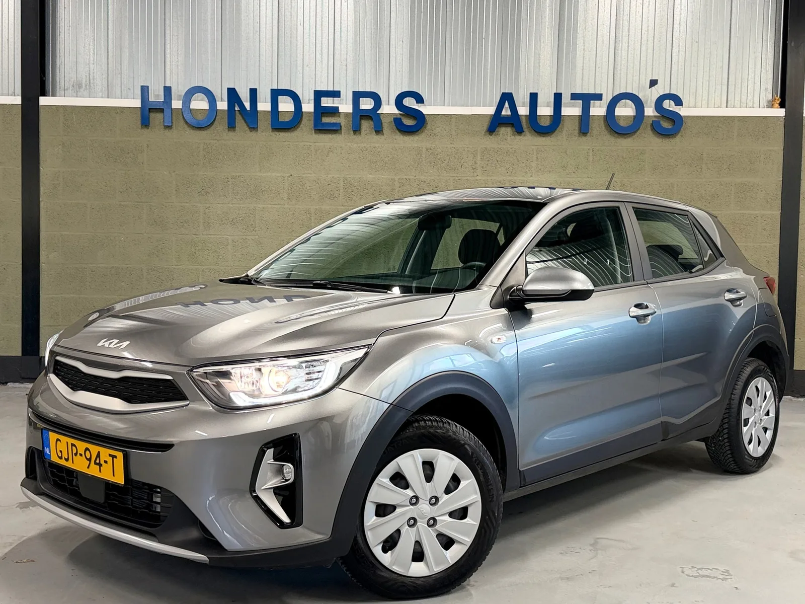 Kia Stonic (2024) — foto 1