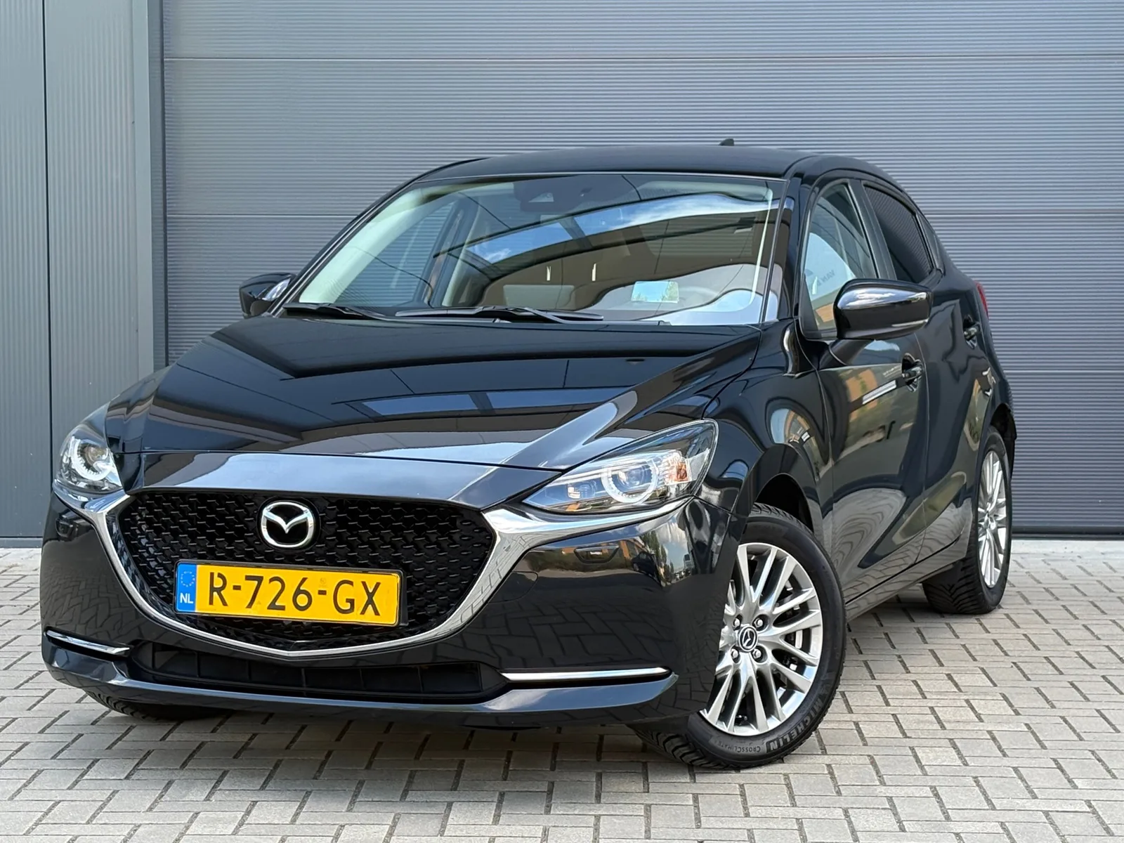 Mazda 2 (2022) — foto 1