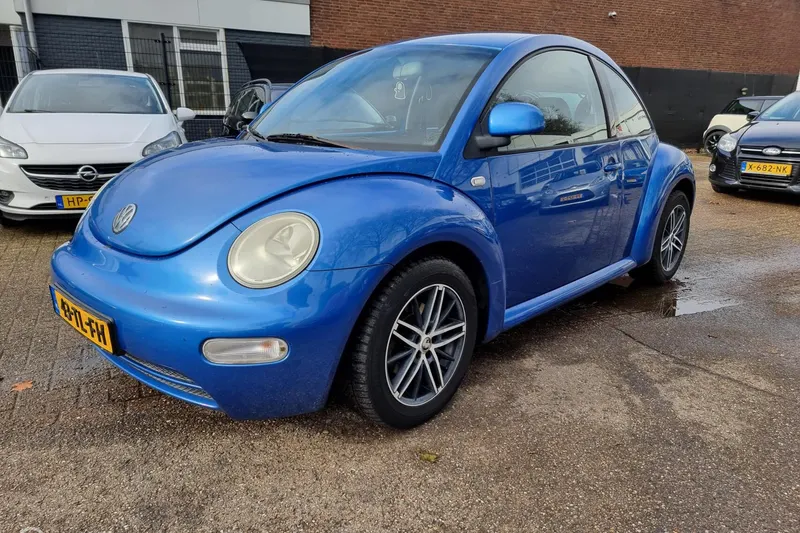 Volkswagen New Beetle (1999)