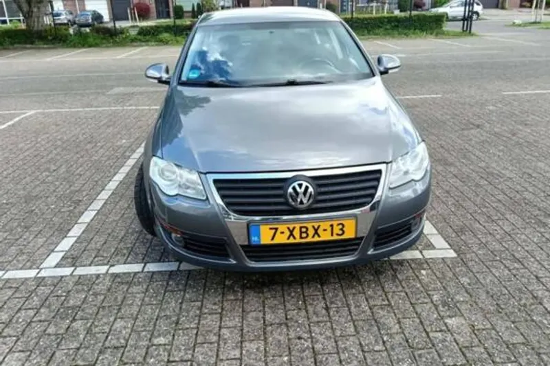 Volkswagen Passat (2008)