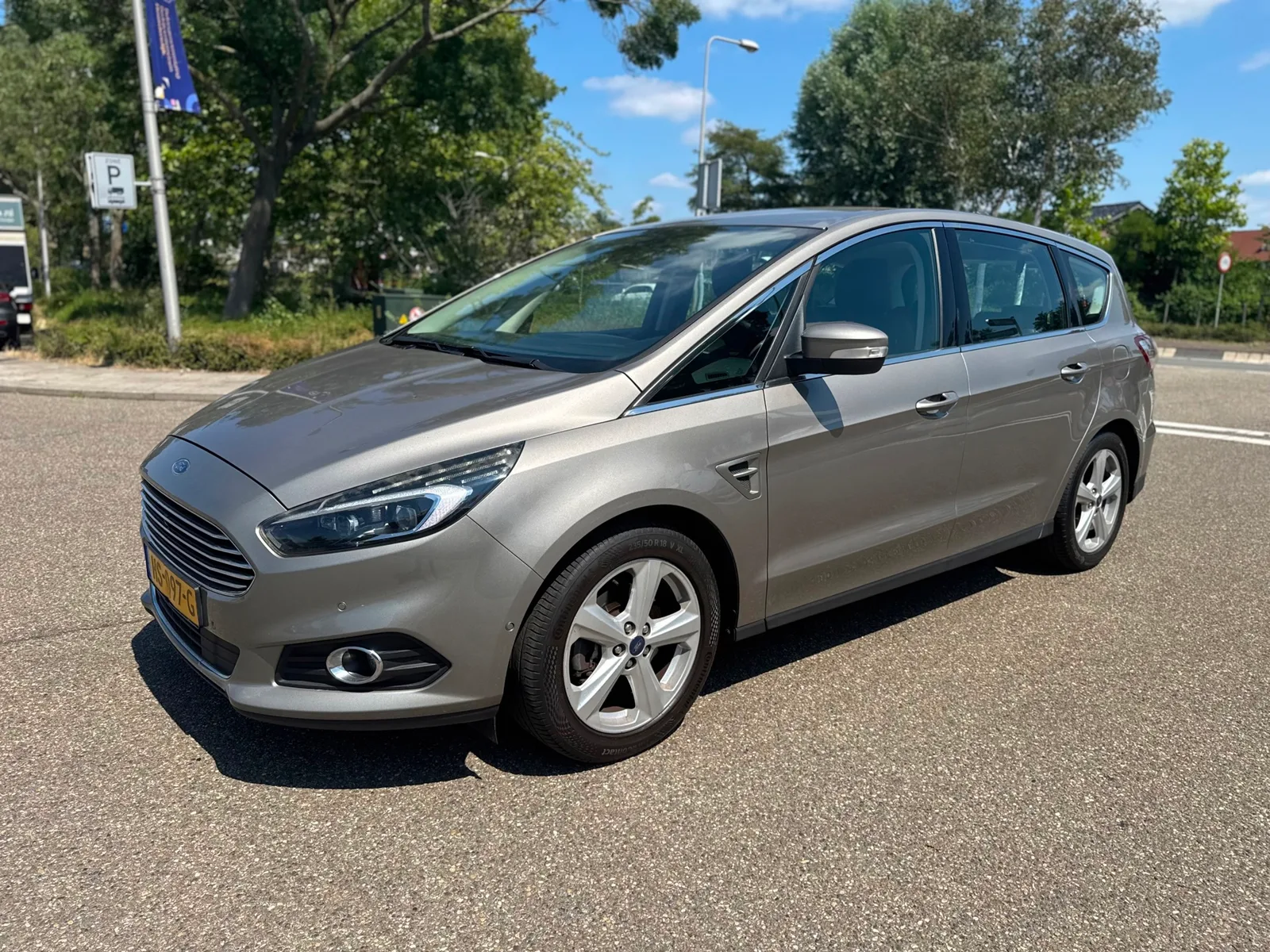Ford S-Max (2016) — foto 1