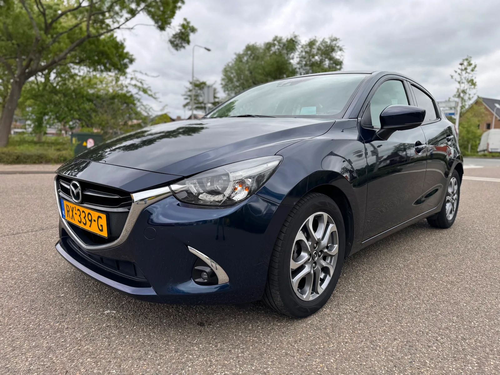 Mazda 2 (2018) — foto 1