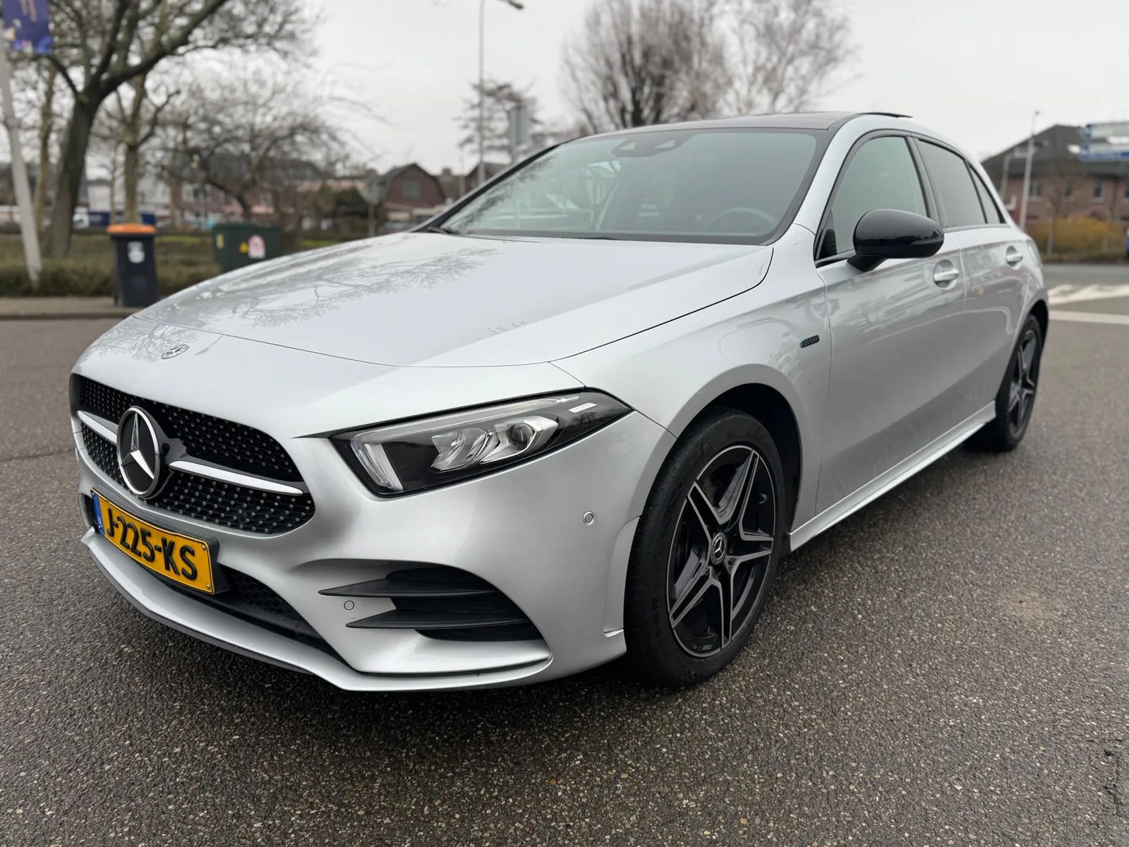 Mercedes-Benz A-Klasse (2020) — foto 1