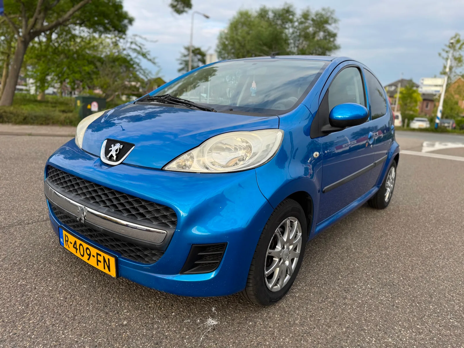 Peugeot 107 (2011) — foto 1