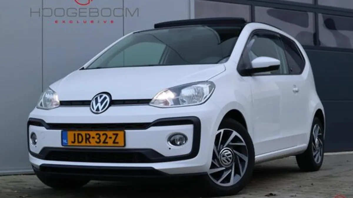 Volkswagen Up! (2017) — foto 1
