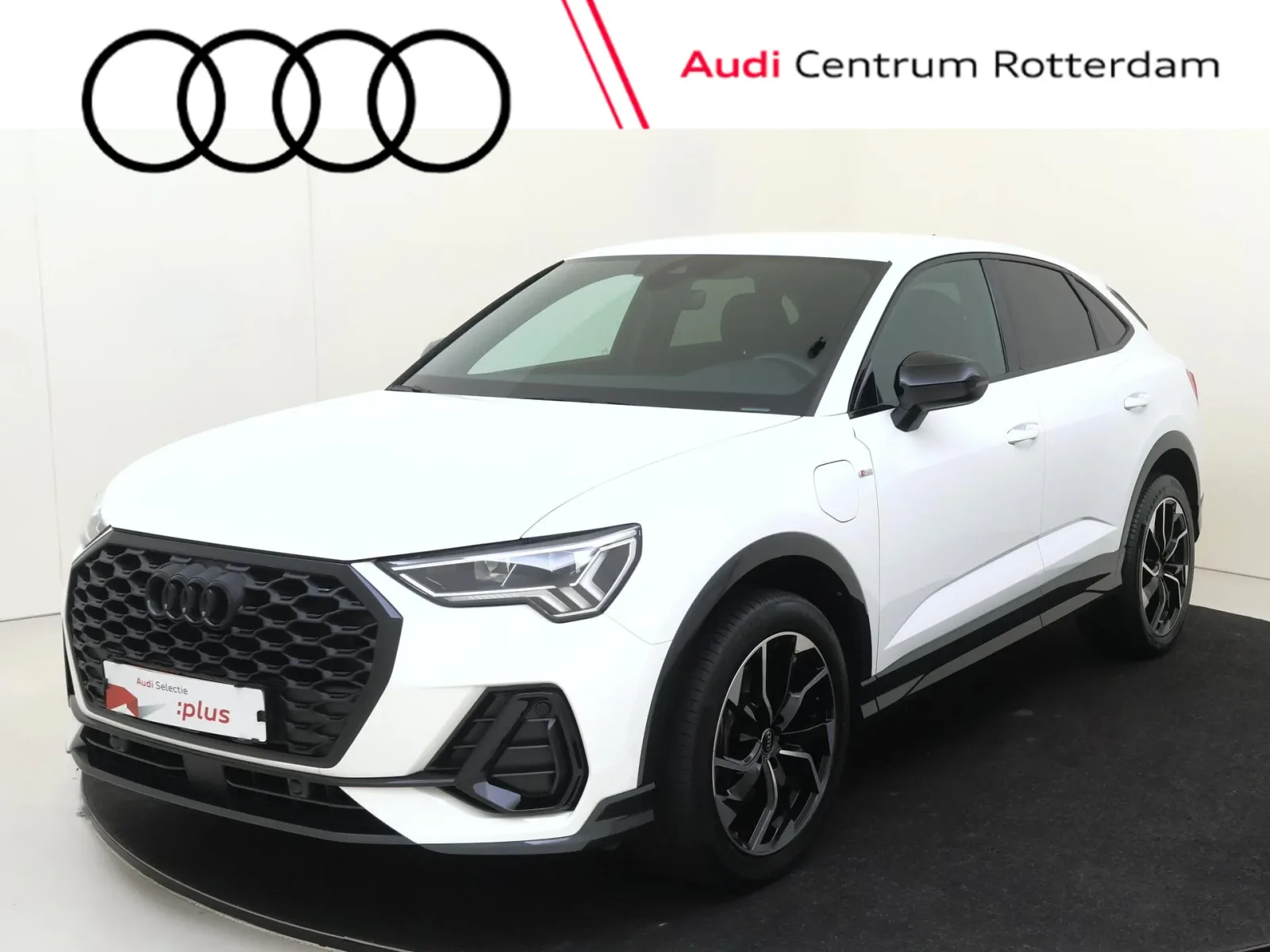Audi Q3 (2022) — foto 1