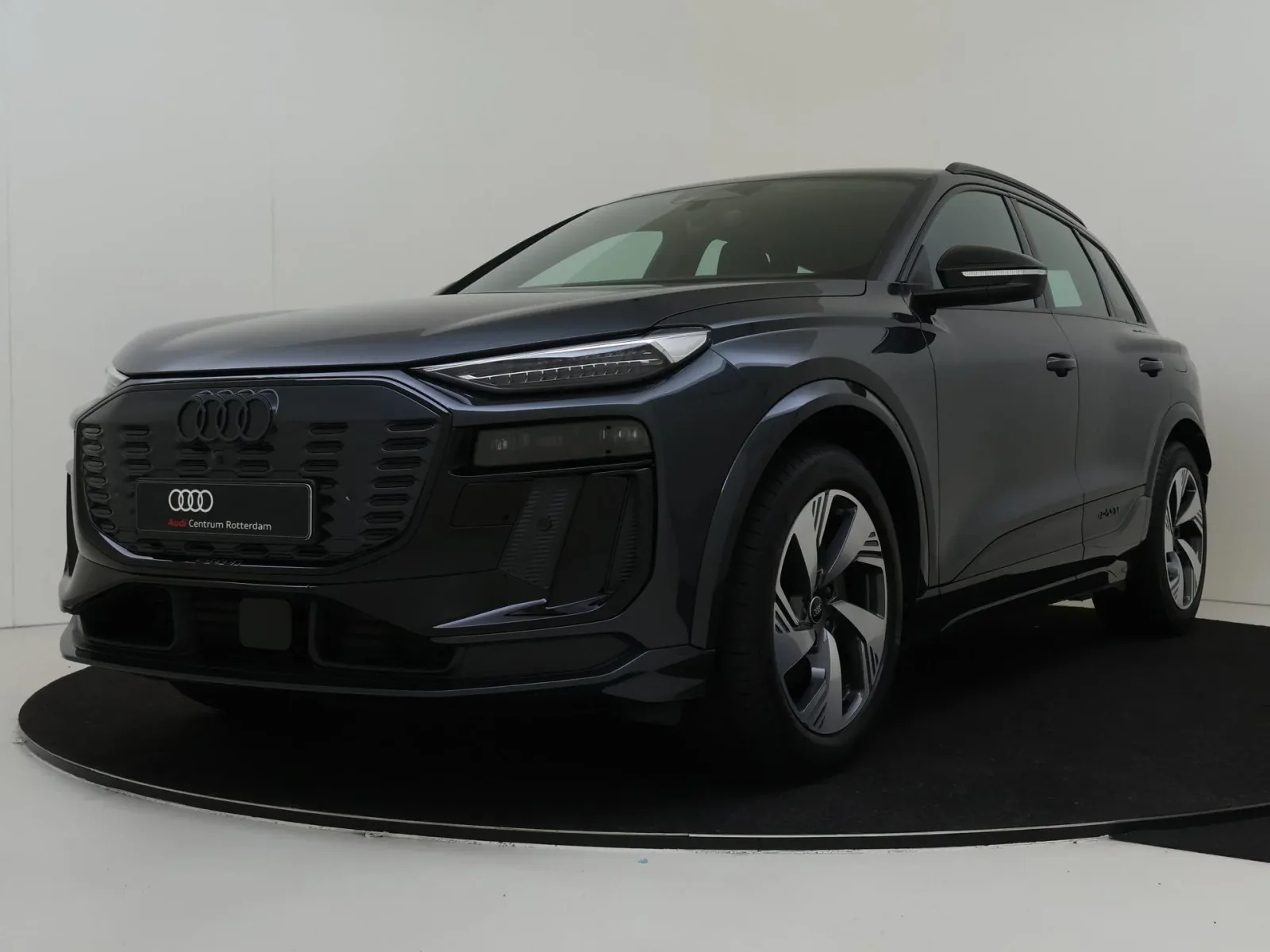 Audi Q6 e-tron (2025) — foto 1