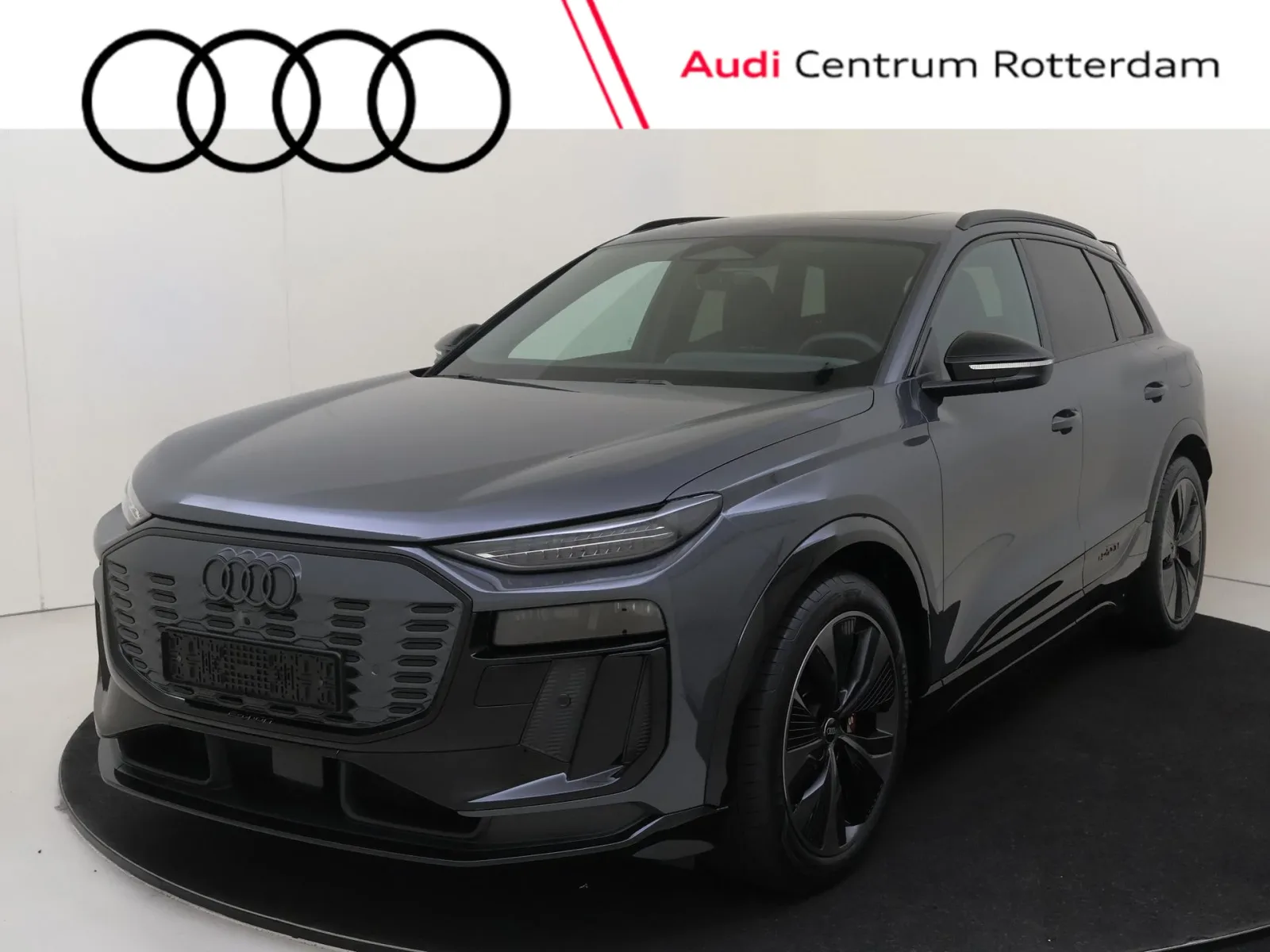 Audi SQ6 (2025) — foto 1