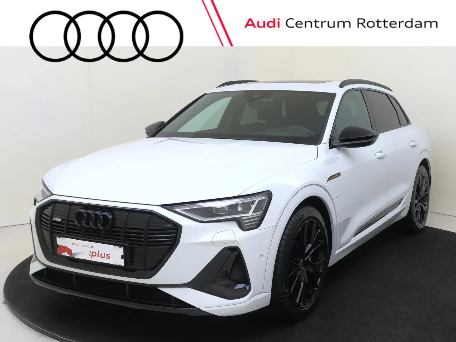 Audi e-tron (2023) — foto 1