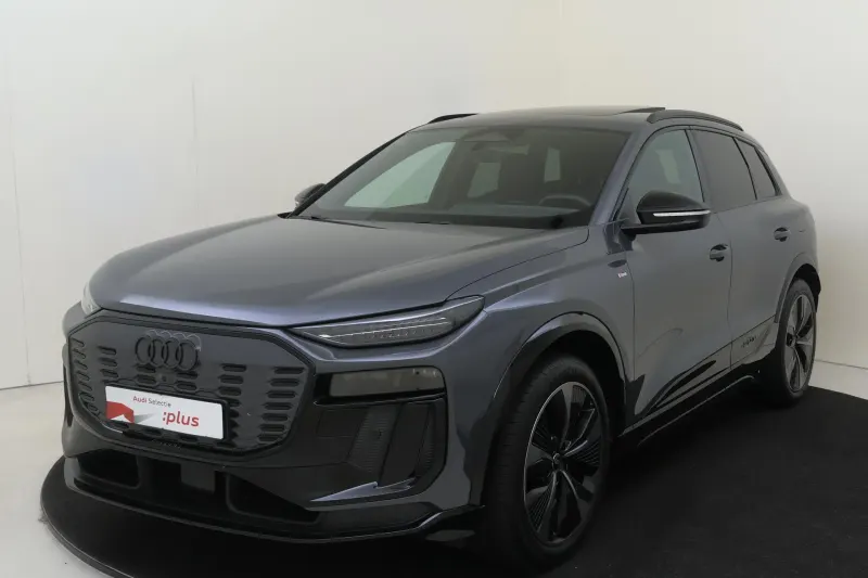 Audi Q6 e-tron (2024)