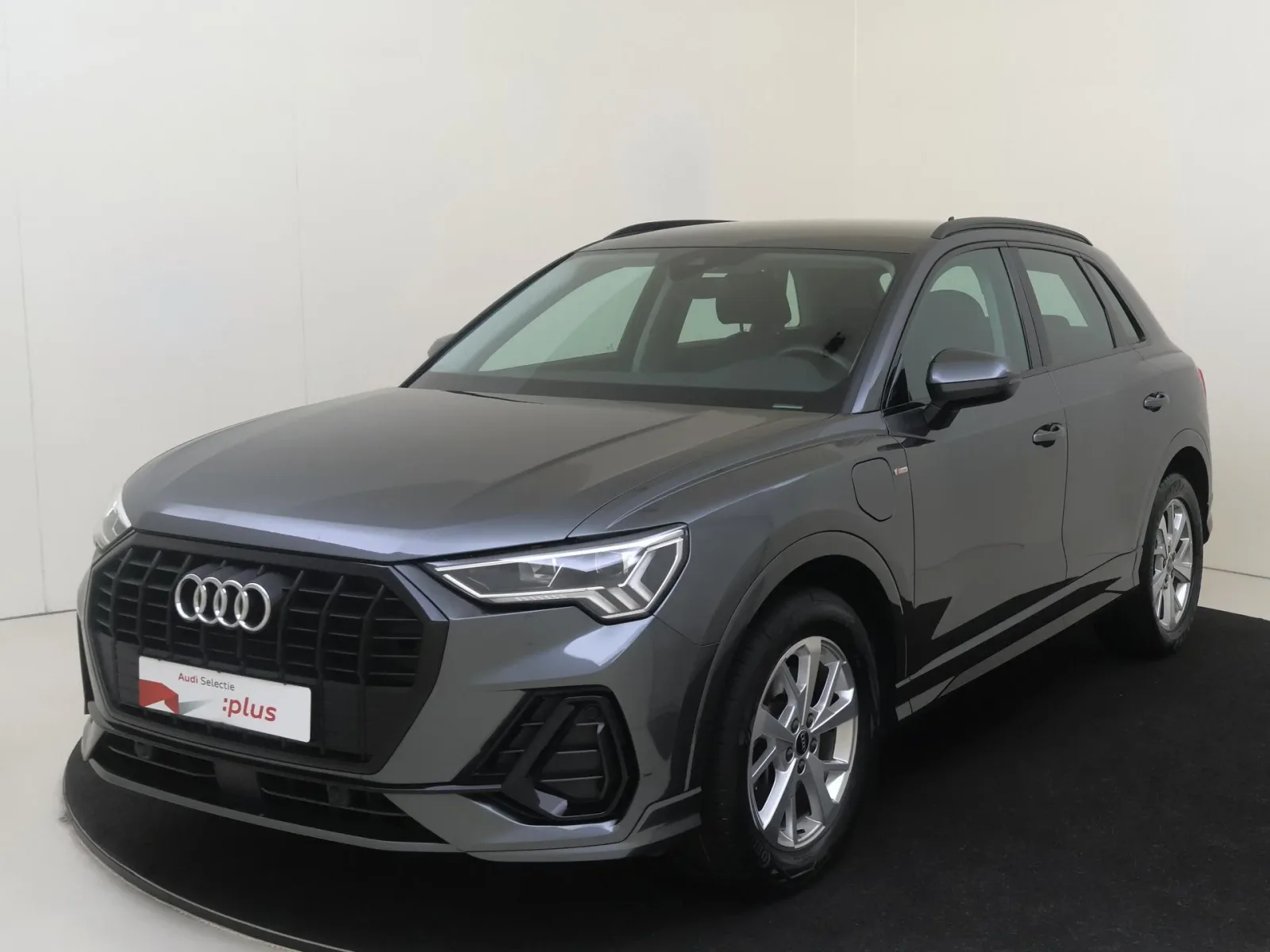 Audi Q3 (2022) — foto 1