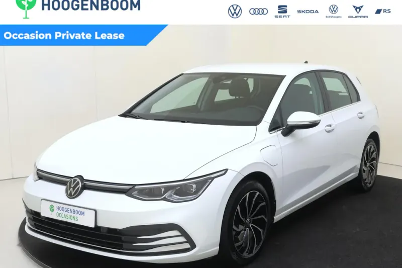 Volkswagen Golf (2023)