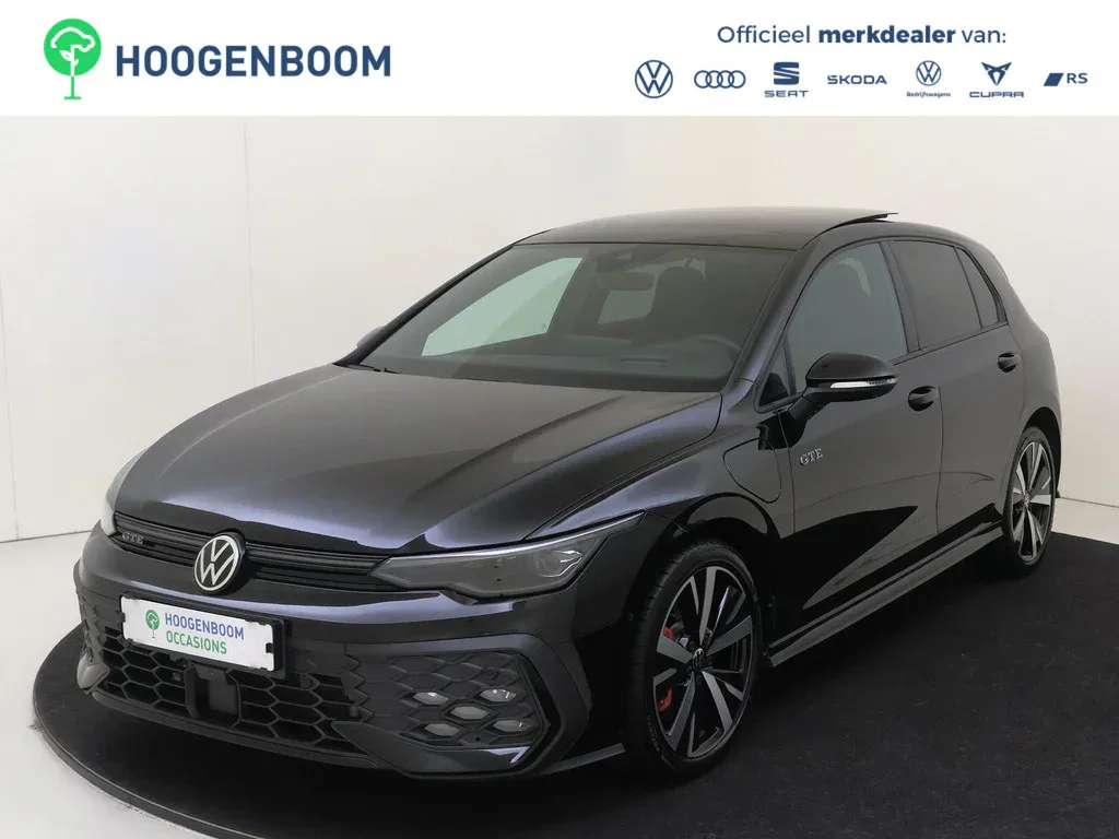 Volkswagen Golf (2025) — foto 1