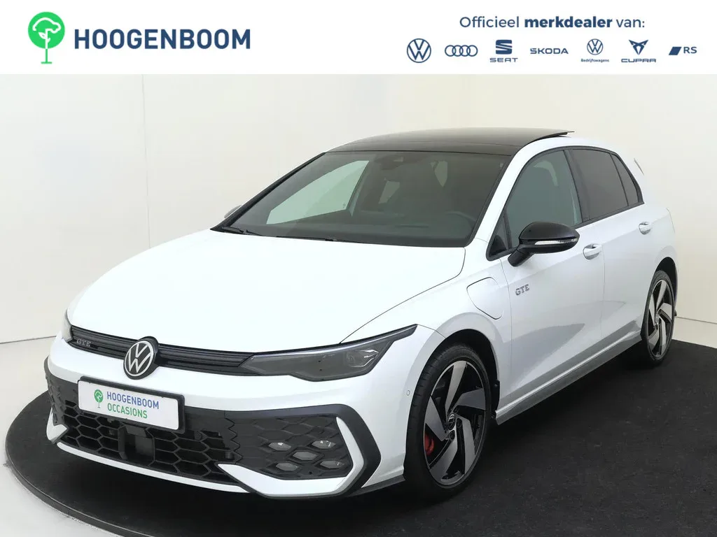 Volkswagen Golf (2025) — foto 1