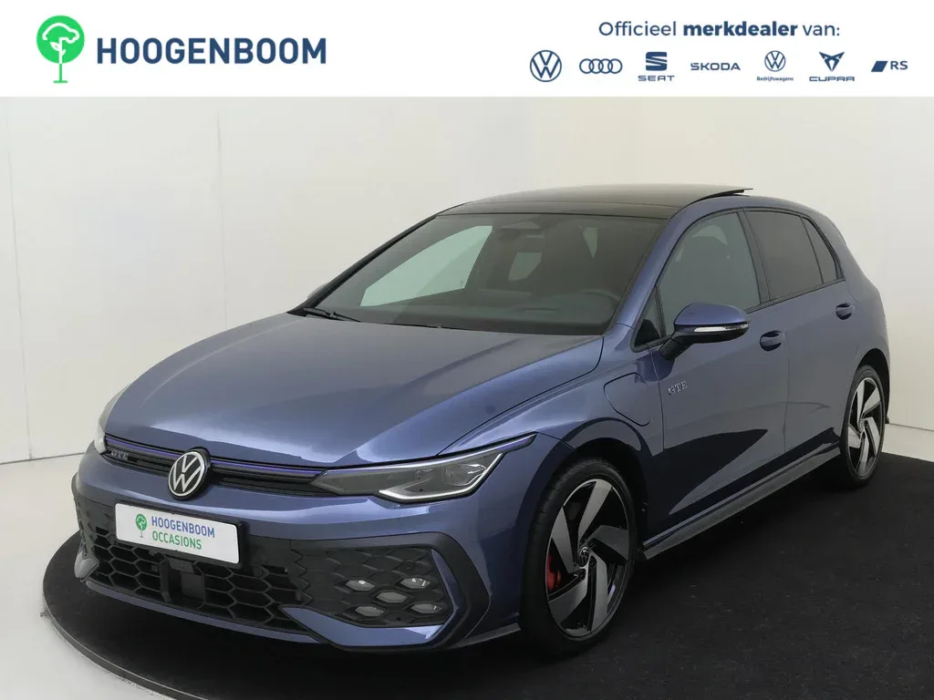 Volkswagen Golf (2025) — foto 1